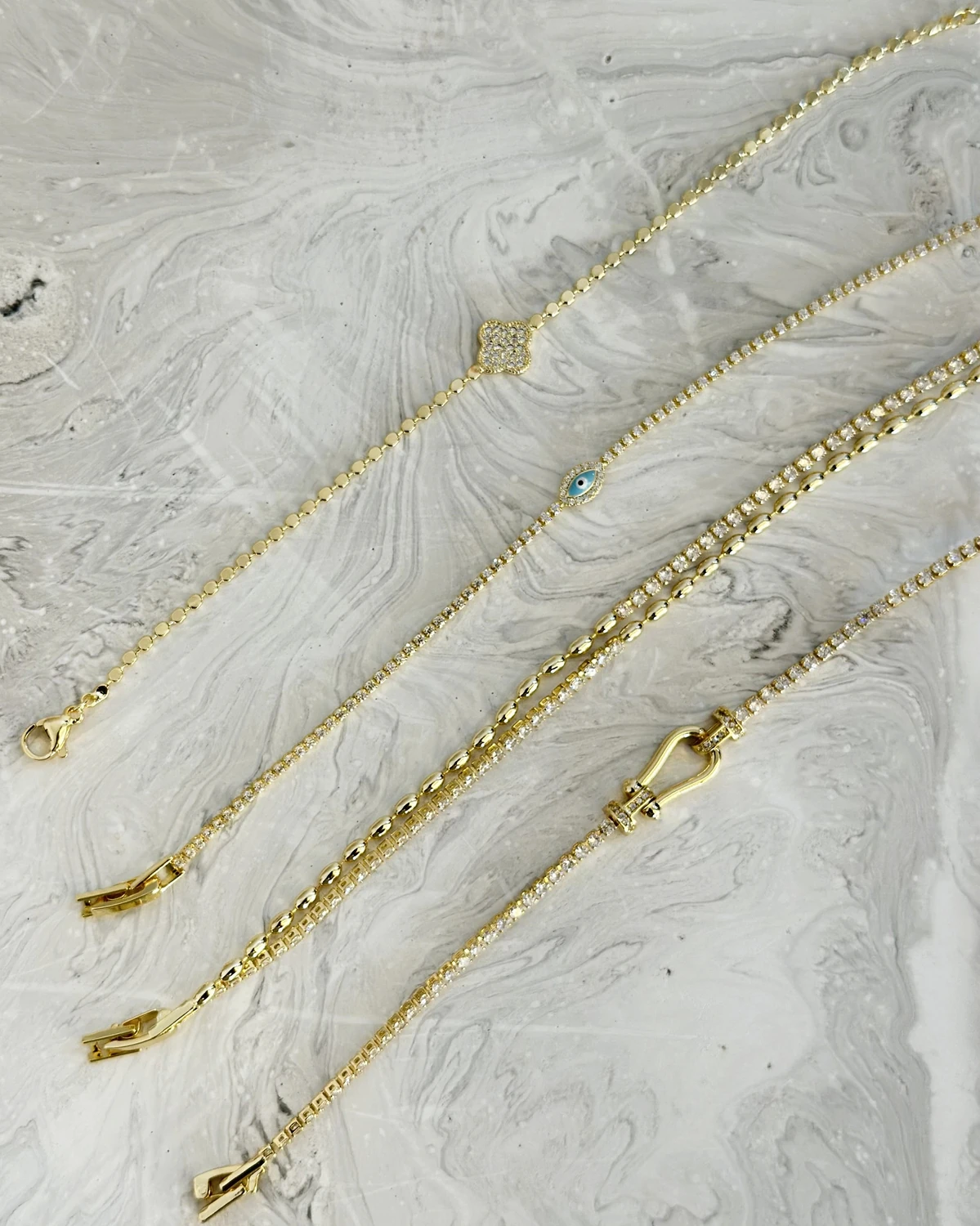 Blue Charm – Nazar Boncuklu Taşlı Bileklik